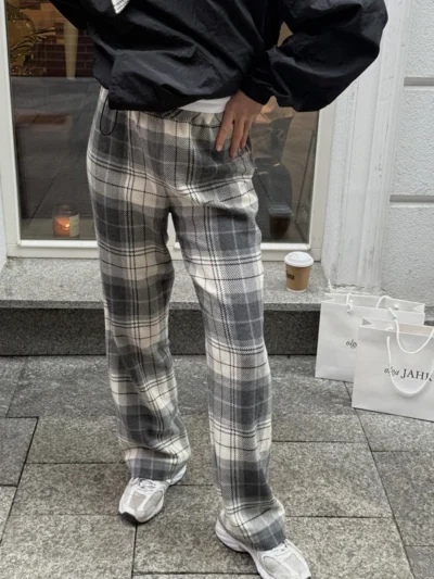 spodnie bruce olgajahr kremowo szara krata 04